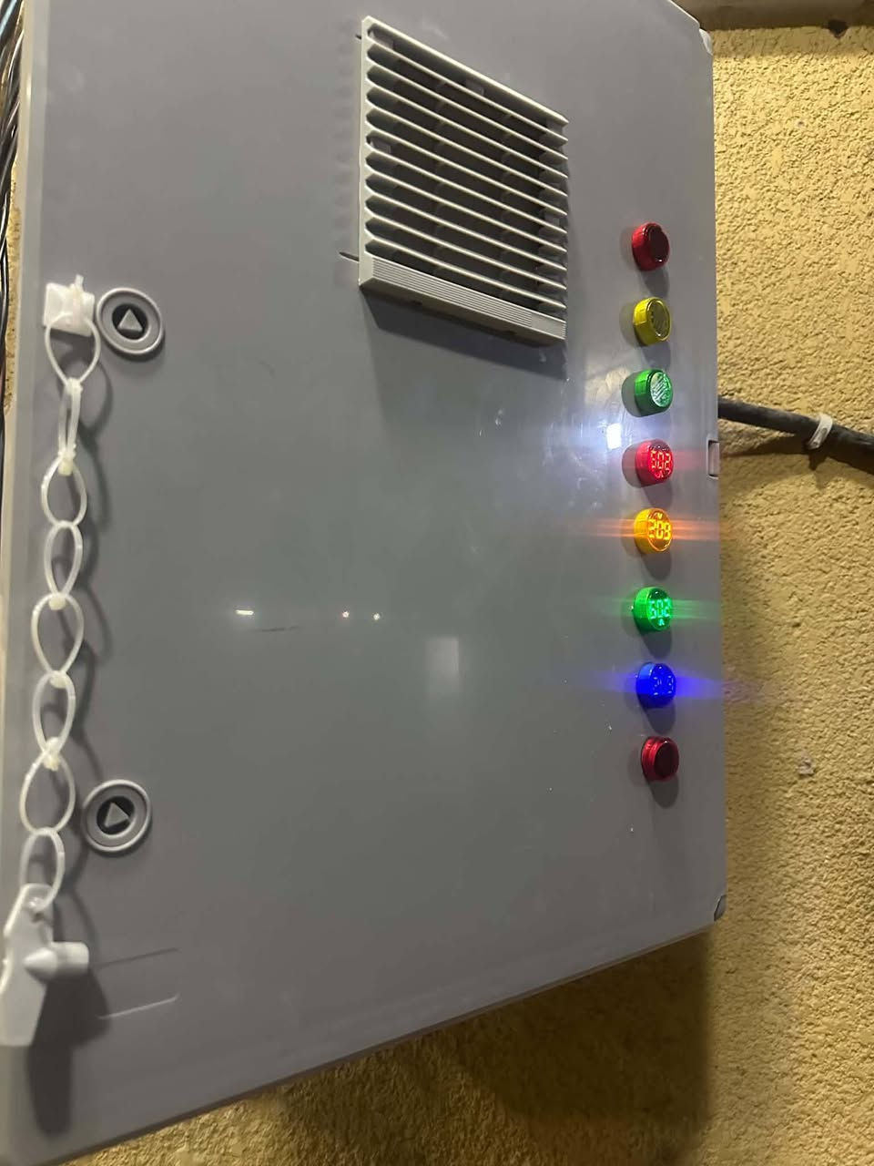 🧐السلام عليكم 🧐
عمل بورد ATSوطني ⚡ RSTمولد ⚡💡 
عندك بورد تعبان احنه ارتبه الك ماعليك الى الاتصال 
اخوكم الفني عبدالله عبار 🦺 *********** 📞⚡وتساب فيس
