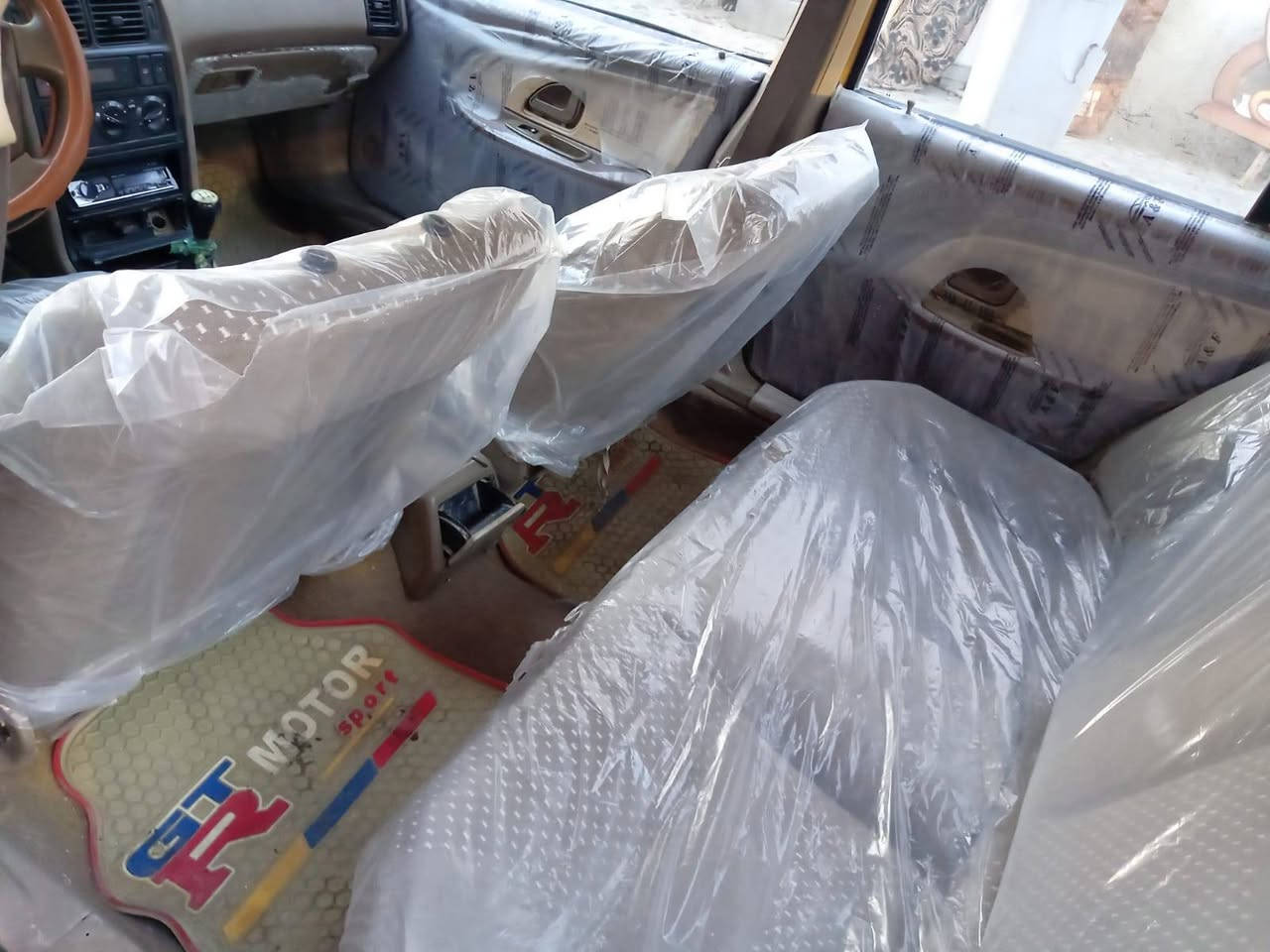 سلام عليكم
بيجو 405 مديل 2016 
مكينه كير كفاله المكينه صار شهر من شديته جديده
مشط جديد حداده جديده تخم تاير جديد تبريد تدفئه كله شغال البديه كفاله من ضربه وتبديل سنويه لل 2029 مصفره هيئه وغرامات
سعر وبيه مجال مكاني بصره حيانيه رقم ***********
*********** البصرة, العراق
