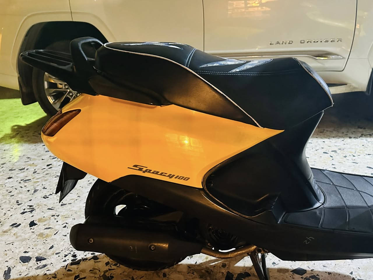 السلام عليكم دراجه سبيسي للبيع مكفوله كفاله عامه من اي شي دراجه نضيفه سعرها خاص ***********
