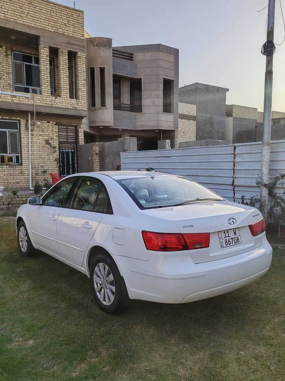 هونداي سوناتا
موديل 2009، محرك 2400
رقم بغداد الانكليزي وارد امريكي، كلين، بأسمي، صبغ عام اثر جراد (للجمالية)
السيارة ليبل واحد
تخم تاير، تبريد ثلج وتدفئه ممتازة وكير ومحرك وصدر أمامي وخلفي كله ممتاز السيارة خير من الله ((واحلى من الصور جدا)) على ادينه (جديدة)
مواصفات السيارة
سويج ريمونت ، لايت بلوجكتور زنون، ويل كب 5 
اواكس، تحكمات، مثبت سرعة، نظام Eco
سعر 108
للاتصال *********** واتساب.
