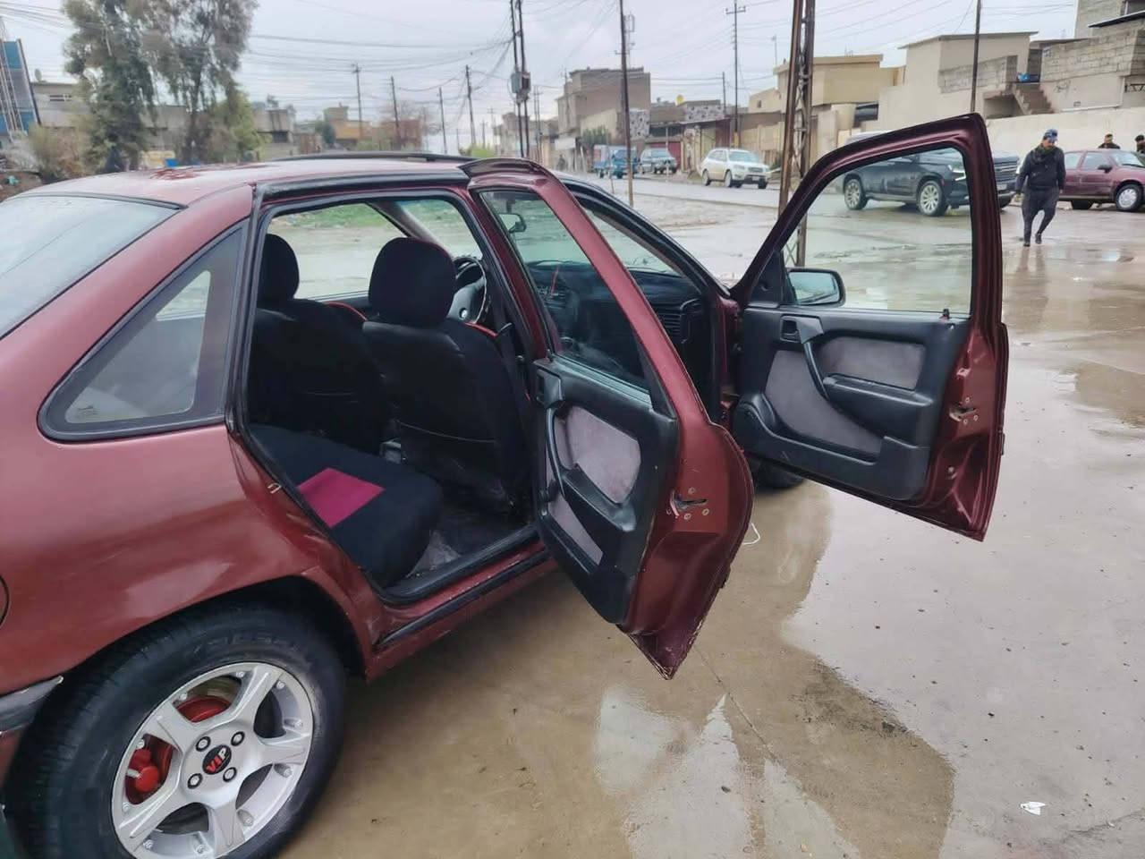 سلام عليكم للبيع فكتره حجم 20 موديل 92 محرك كير شرط صبغ شركة رقم الماني كربون بانزين شرط التحويل السعر 43 ومجال بصيط التفاصيل ***********///***********
