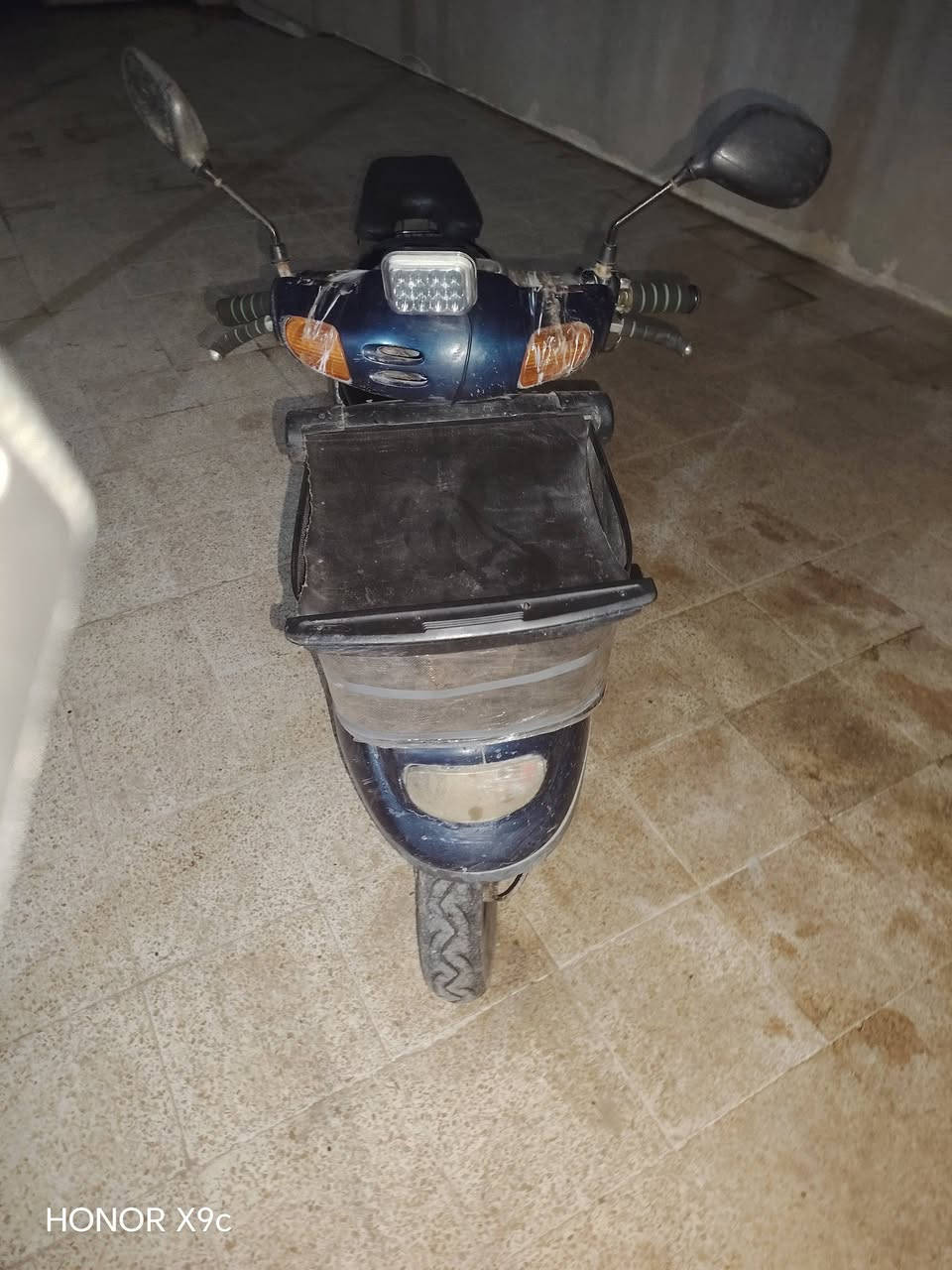 موطور البيع السعر 150 نضيف ***********
