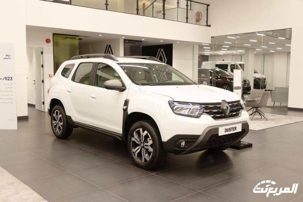 🚗 رينو داستر 2025 (الشكل الجديد) – زيرو
🔥 فرصة ممتازة – سيارة رينو داستر  قوية وعملية

📍 زيرو بالكامل (لم تُستخدم)

💰 السعر المطلوب: 15,000 دولار أمريكي

(150 ورقة )

---

🛠️ المواصفات الفنية

محرك: 1.3 لتر تيربو 4 سلندر

القوة: حوالي 150 – 163 حصان 

العزم: يصل إلى 250 – 280 نيوتن متر 

ناقل الحركة: أوتوماتيك 

نظام الدفع: أمامي (FWD)

استهلاك الوقود: اقتصادي (حوالي 5.7 – 6.5 لتر/100 كم) 

سعة خزان الوقود: 50 لتر 

---

📐 المواصفات العامة

عدد الركاب: 5

ارتفاع عن الأرض: حوالي 210 مم (مناسب للطرق الصعبة) 

مساحة الشنطة: كبيرة (حوالي 472 – 518 لتر) 

حجم السيارة: SUV مدمجة عملية وعائلية

---

✨ الكماليات

✔ شاشة وسطية 10.1 بوصة

✔ عداد ديجيتال

✔ Apple CarPlay & Android Auto

✔ كاميرا خلفية + حساسات

✔ مثبت سرعة

✔ تكييف أوتوماتيك

✔ تشغيل بالبصمة (Smart Key)

✔ شاحن لاسلكي

✔ جنوط سبور

---

🛡️ الأمان

✔ ABS + EBD

✔ ESP (ثبات إلكتروني)

✔ وسائد هوائية

✔ نظام مانع انزلاق

✔ مساعد صعود المرتفعات

---

💪 مميزات السيارة

تصميم جديد كليًا وشكل قوي

مرتفعة عن الأرض ومناسبة للطرق الوعرة

اقتصادية في البنزين

اعتمادية عالية

سيارة عملية للعائلة والسفر

---

📞 للتواصل

📱 للاستفسار والمعاينة:

(***********)

---
