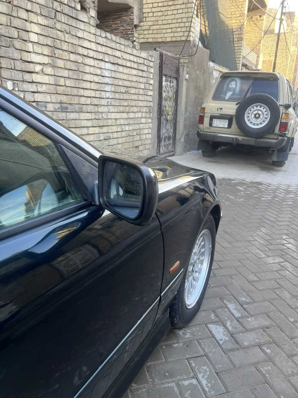 ((BWM))
صقر موديل 2000 اصل لون زيتوني رقم اربيل بسمي سنوية هزة جديدة سيارة تحويل ثاني يوم مصبوغة عام جمالية فقط السيارة جديدة بمعنى الكلمة واحلى من الصور الغرفة مالتها بحالة الوكالة تخم تاير تخم ويل جدد صدر خلفي امامي جديد متصرف عليها ربع دينار بس عندك الجامة الامامية بيها فطر يرادلها تبديل او تبقيها عادي السونار موجود بل منشور قبل لا تنصبغ 
السيارة كلش حلوة ومستعجل ع بيعتها حيل وشرط ابيع جوة السوك واتحداكم جيبون مثل هيج نضافة بهيج سعر 
السعر 93 وبيها مجال للشراي 
العنوان بغداد 
رقم التليفون :***********
