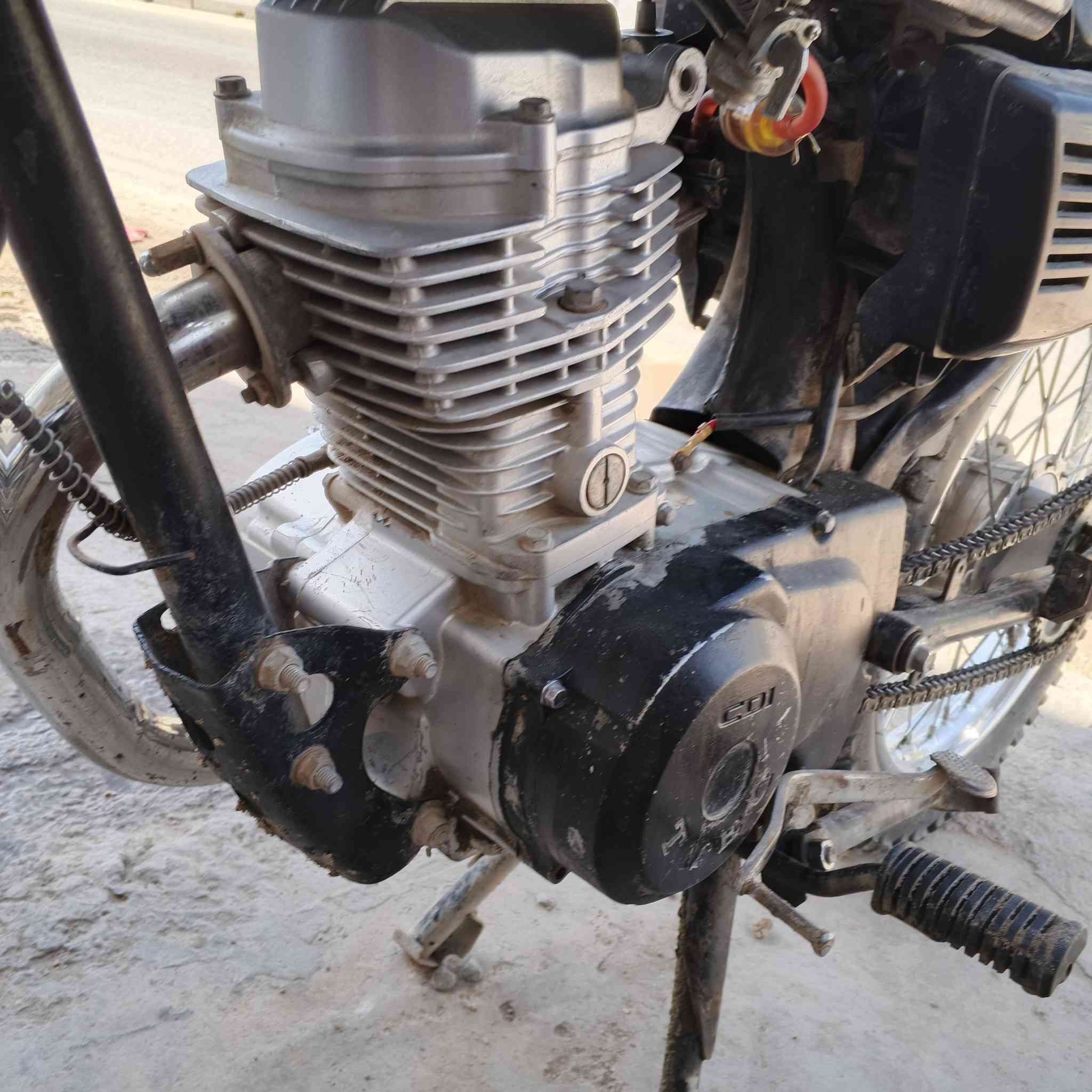 السلام عليكم دراجه أربعه گيرالسعر375وبيه مجال ***********
