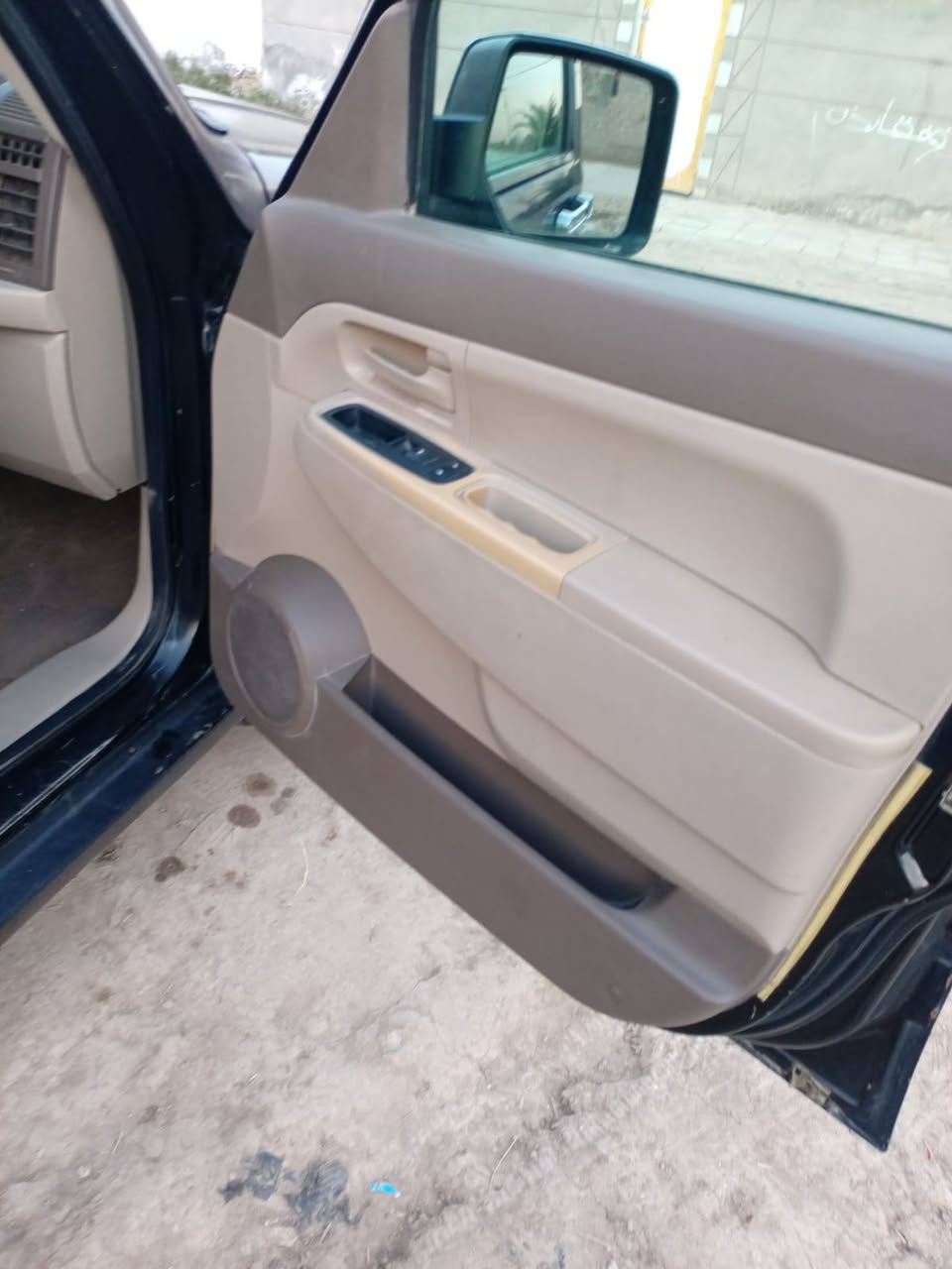 جيب شيروكي 2008 محرك كير بلاد تايرات ٥٧ بالميه حداديه ٧٠ بالميه سعر ٨٠ وبيه مجال مكان سياره ديوانيه رقم انكليزي ثاني يوم مداور رقم بغداد مكلف بالنشر وهذا رقم راعيهه ***********
