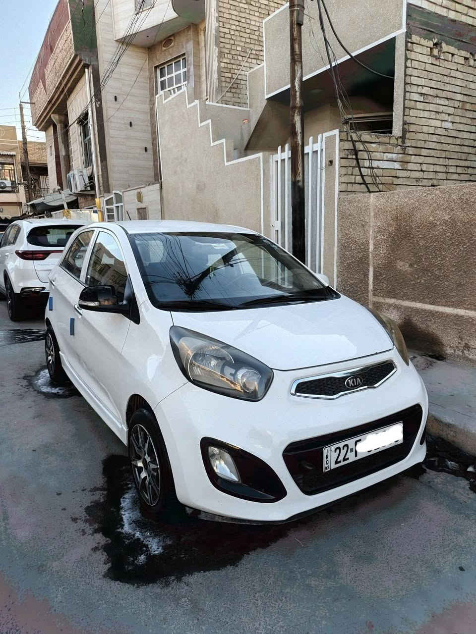 سلام عليكم كيا بيكانتو موديل 2013 خليجيه رقم اربيل بأسمي مواصفات مري شفط و اشاير بألمري شاشه تاب بيها قطعه وحده صبغ و باقي ملاحظات بسيطه السعر 85 و بيها مجال بسيط مكان السياره بغداد رقم التلفون ***********
