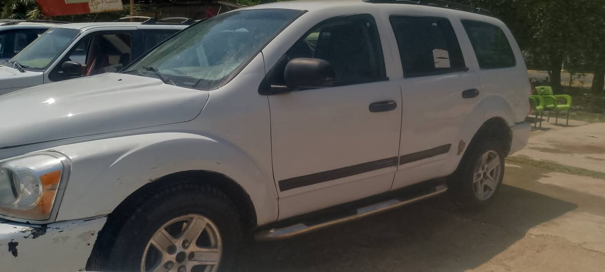 دوج دورتكو موديل 2006اللبيع سعر 73ورقه بيها مجال مكان كربلاء الحولي رقم اربيل وكالة وتحويل كير بس نمرواحد صار فجاه عندي مااعرف شبي ابيع واقع حال كير كايم ***********

