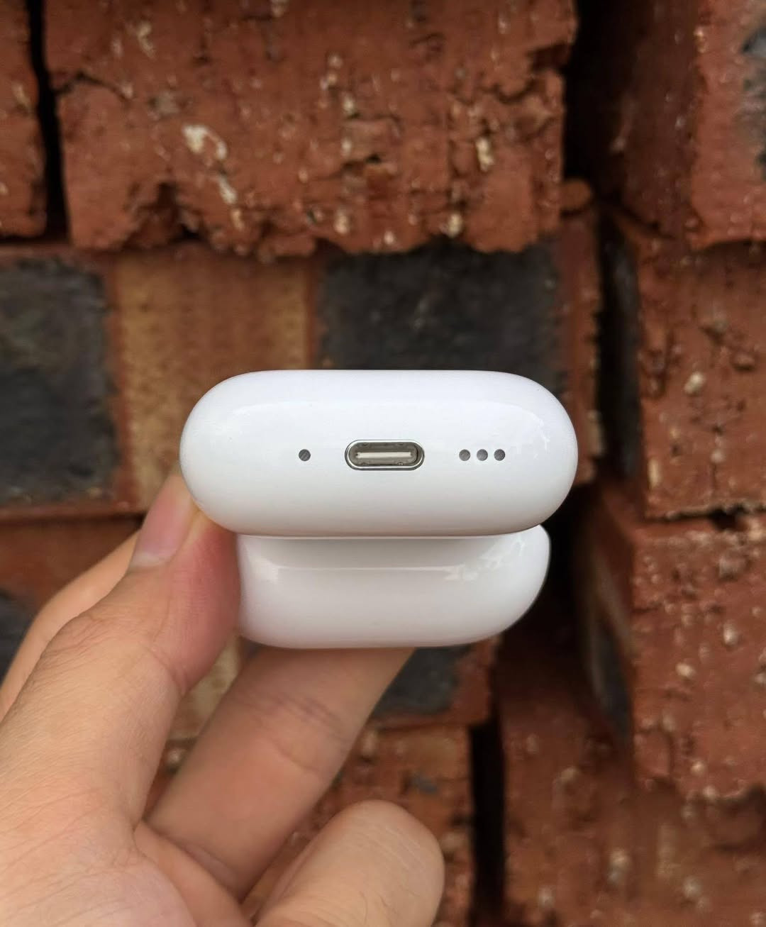 سماعات باله أمريكي Air pods 4 الحديث
اصلي باله أمريكي ، باله مستعمل بس كلش نظيف وياه حافظة جلد مع كيبل كتان 
ما مفتوح ولا مصلح بطارية قوية صوت قوي 
بإمكانك تفحص قبل الدفع ، اصلي باله 
سعره 20 قفل قفل توصيل مجاني  نظافة 90% قطع محدودة 
للحجز واتس اب فقط ***********
