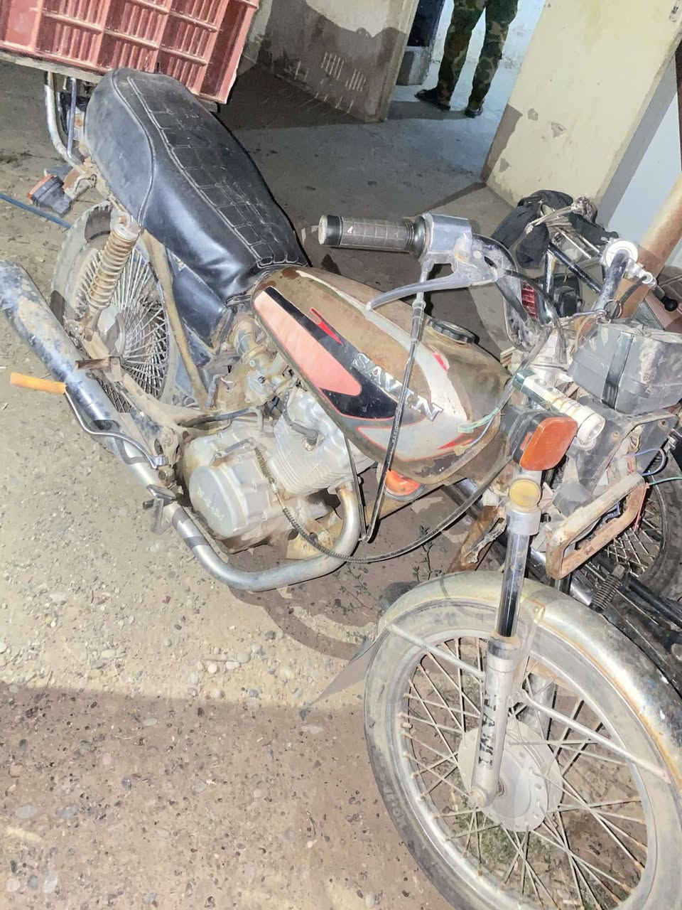 ***********
سلام عليكم دراجه مال شغل يشتغل اي عيب مابي موديل 15 نوع نامى سعر 200 بي مجال للشراي

