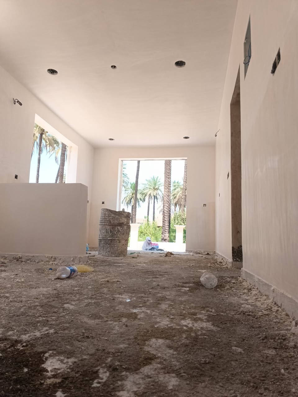 السلام عليكم ... تشميع وجص وابياض المتر ب 8تسليم مهندس تصفير حمامات ومطابخ المتر 8
***********
