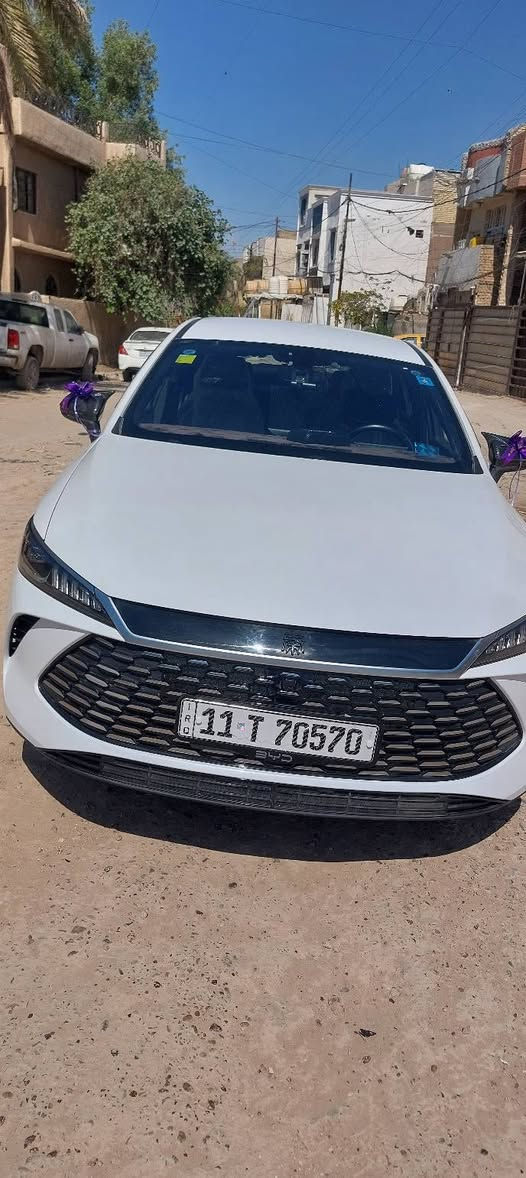 Byd كن بلاس 2025
السلام عليكم بي واي دي كن بلاس 2025 ماشية 7 الالف كيلو متر 
مكفولة من كل شيء عدى شخصين وقطعة صبغ صغيرة جدا نجبرت اصبغها 
{مواصفات معروفة ام الكاميرا الوحدة}
مواصفات اضافية 
رقم مميز 70570
كماليات كاملة (طقم كاربون فايبر/ درع راديتر تركيب من الخارج/ مطريات/ سبويلر جام وسبويلر صندوق/ سودات الأحرف و قبق البانزين والكهرباء/ ارضيات قالب خاص/ فرشة دشبول أمامي وخلفي/درع حماية للشاشات اثنينهن/ غلاف ستيرن + كاربون فايبر/ جلدة حماية للمسند الوسطي كاملة/ لعبة byd وعطر في نفس الوقت) 
أضافة داش كام يصور الامام و الخلف و الداخل 
السيارة مبرمجة كافة البرامج بيها يوتيوب ويز 
سيارة مال جناي جاهزه من كل شيء السعر 20 مليون بيه مجال بسيط جدا حك الجية فقط 
العنوان بغداد الشعب 
الرقم ***********
ملاحظة: ابيع فقط لجناي بياع شراي لا تتصل + جماعة الزيرو بكذا سعر روح اشتري ما جابرك اني عجبك السعر اهلان وسهلان ما عجبك اعبر المنشور
