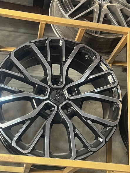 سلام عليكم شباب وصلت ويلات جيب حجم 20 نفق الشرطة مجمع العربة بغداد ***********
