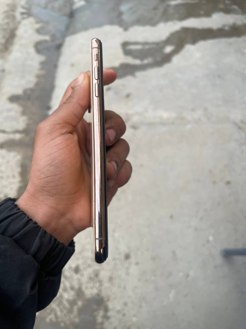 سلام عليكم اكس ماكس مبدل بطارية فقط كسر بل ضهر مثل مموضح عدكم ذاكره 256الجهاز فول نضافه السعر230بي مجال قليل ***********رقمي واكو مراسله خاص
