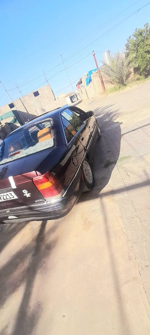 السلام وعليكم..

اوبل للبيع اوميكا نظيفة جداا 
السعر 38.  وبيه مجال قليل 
للإستفسار الاتصال على الرقم ***********

المكان :صلاح الدين / العلم
