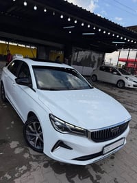 جيلي ئيمگراند • ٢٠٢٥ • ٢٨٠٠٠ كم