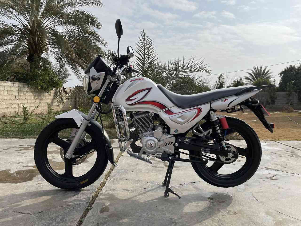 للبيع
موديل 25
محرك 150
سعر 1700


**إذا كنت صاحب هذا الإعلان وتريد حذفه لأي سبب، رجاءا أرسل رسالة إلى الدعم الفني**