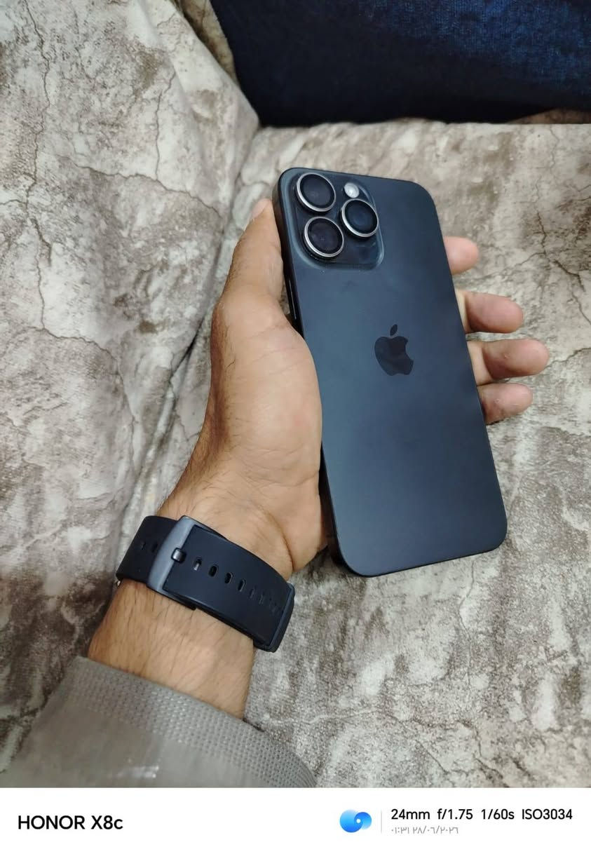 15برو ماكس ذاكره ٢٥٦ بطاريه ٩٥ مشحون ٢٦٣ مره كارتون كامل مبدل بي فقط شاشا اصليه فيس ايدي شغال باقي عل فحص تلفون اني فتحته من كارتون سعره ٨٨٠ وبي مجال مكاني تكريت ***********
