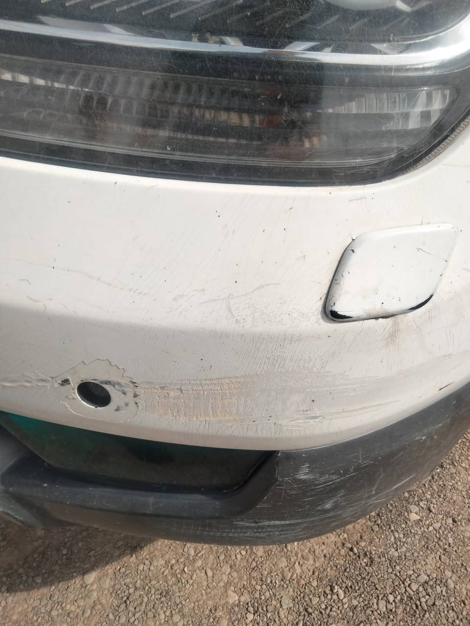 السلام عليكم موهافي 12 فول 1ع1 بصمه فتحه سقف مري قلاب خزن ميموري حساسات كامره بك دفع رباعي اهواي مواصفات  بيهه 118 وبيه مجال  بيه طخات  يرادله ترتيب قليل كير ومحرك مكفولات سياره خير من الله تبريده ثلج بلعافيه عل ياخذه ***********
