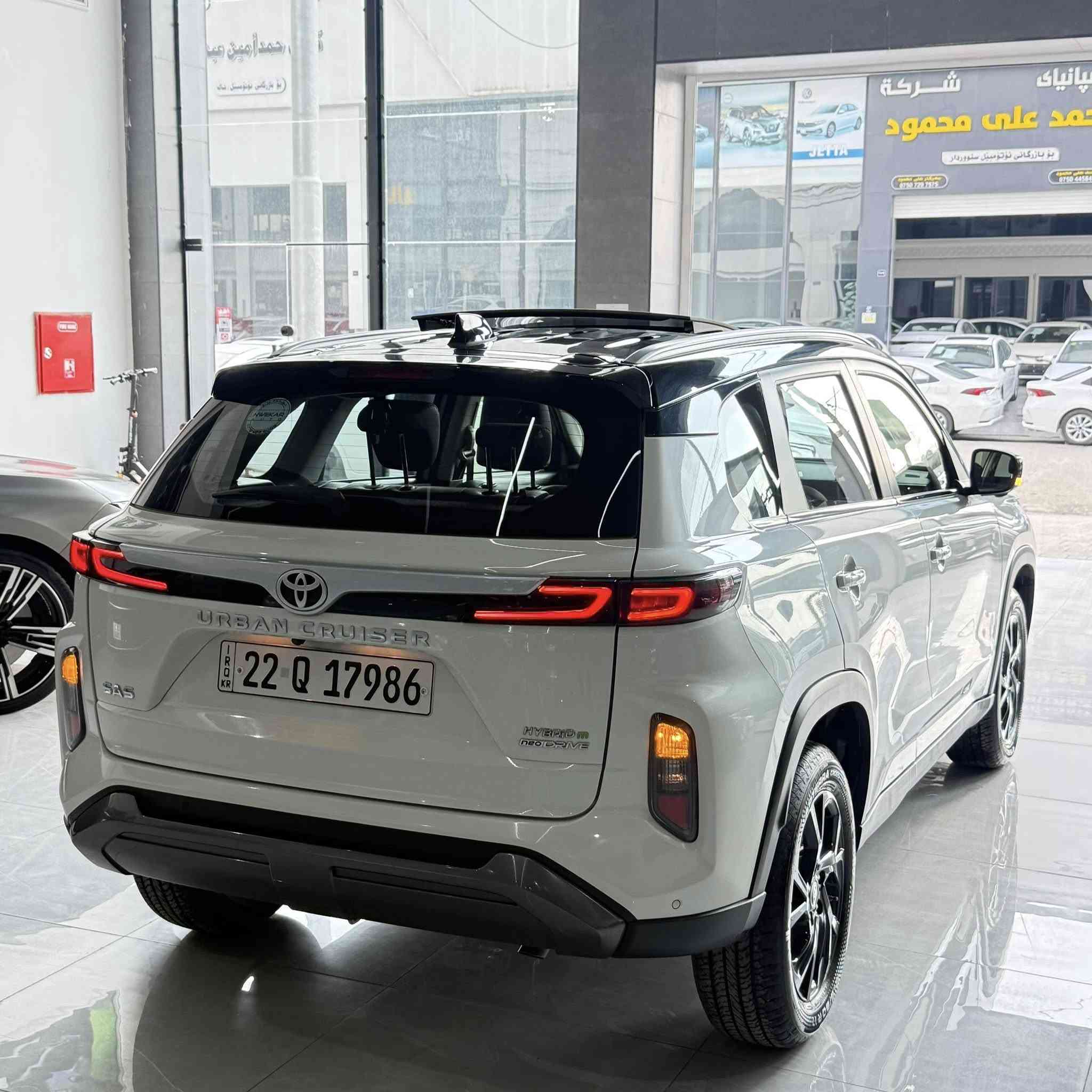 تويتا اوربان سقف اسود بانوراما فول  شركة ساس خليجى ضمان ٨ سنوات سنتين سيرفس مجانى موديل ٢٠٢٥ مكفول مواصفات بصمة شاشة ٥ كاميرات حساس امامى خلفى كير سبورت اوتو ستارت كشنات جلد   
داتاشو داخل جلد دشبول لد مكان سيارة اربيل سعر ١٨٥ مجال   
ماشية ١٠ رقم جاهز بسمى ***********_***********
