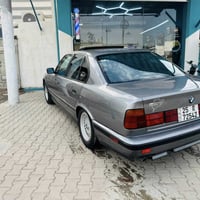 بي ام 525 • ١٩٩٢ • توماتيك