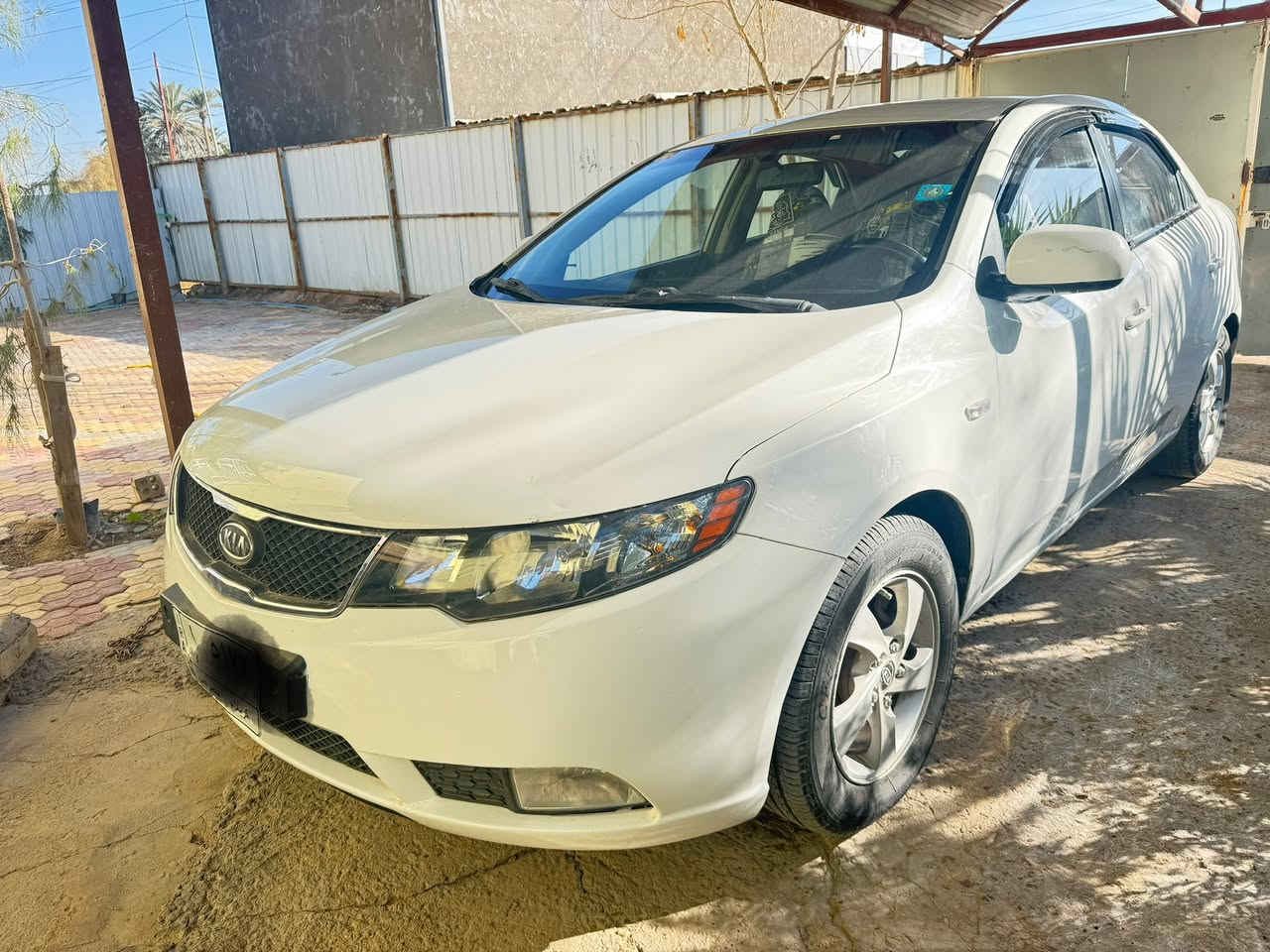 السلام عليكم 
فورتي 2009  مكينة 1600
بيها 3 قطع صبغ والعتب سيارة حييل حلوة ونضيفه 
رقم كربلاء 
مكان السيارة كوفة
السعر 88 
***********
