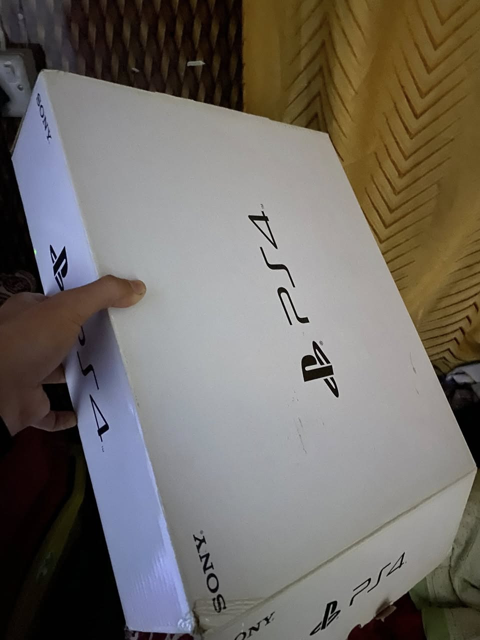 سلام عليكم ابلي فور برو نضيف جداً هوه ولبلازمه للبيع سعر 350اي ستفسار هاذه رقمي وكونلكم ممنون ‭+964 777 588 7839‬وتساب فقط ♥️
