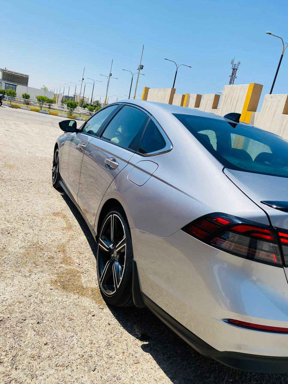 موديل 2023فول مواصفات  عداد 30الف  السعر 180 رقم ***********
