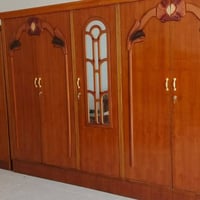 جديدة • نظيفة • بيها مجال