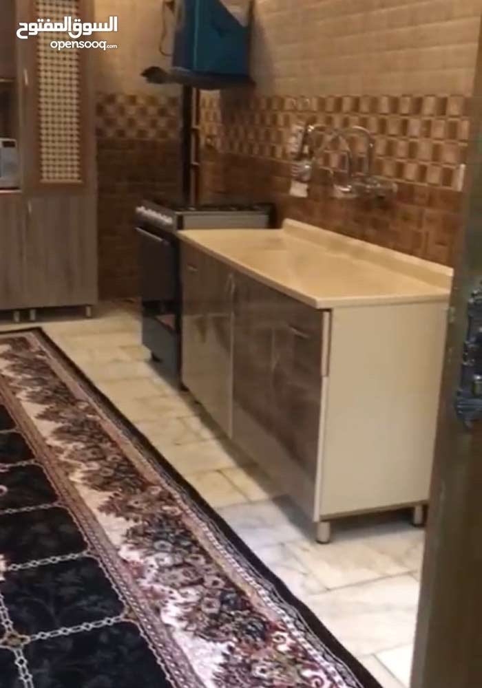 بيت مؤثث طابقين للايجار في جادريه مربع الرئاسي تفاصيل ٤ غرف نوم سويت وصاله وهول ومطبخ وكراج للاستفسار ***********
