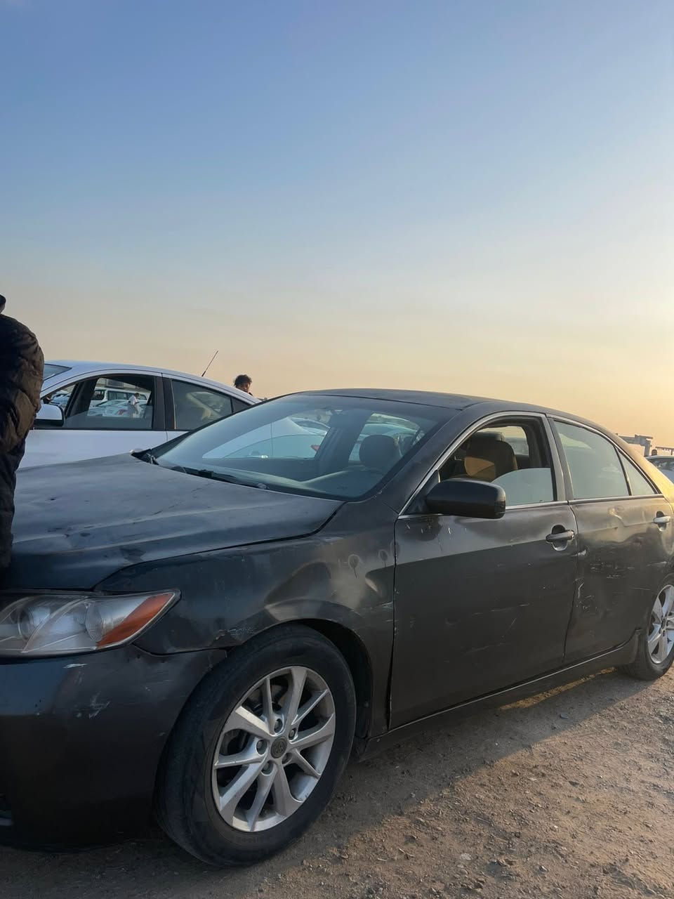 كامري 2009 مكفولة كير ومحرك والگلبة رقم جديد تحويل مباشر بيه نواقص تجي وتشوف بعيك س 60  وبيه مجال ***********
