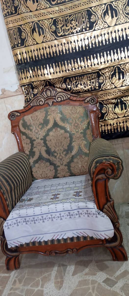 كراسي اثنين للبيع الواحد عل 35 *********** اكو توصيل بكروة
كراسي اثنين للبيع الواحد عل 35 نجف اكو توصيل بكروة نجف *********** كراسي اثنين للبيع الواحد عل 35 نجف
