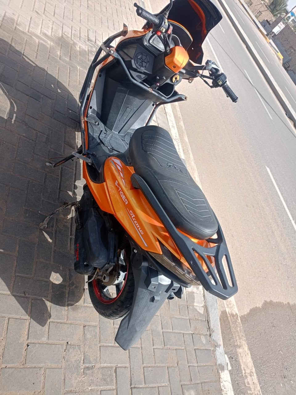 السلام عليكم دراجه سترونج للبيع محرك مكفول دبلات اشاير كلشي شغال بريك امامي خلفي شغال نهضه قويه السعر 625وبيها مجال دراجه خير من الله بصمه تشتغل
للتواصل***********
