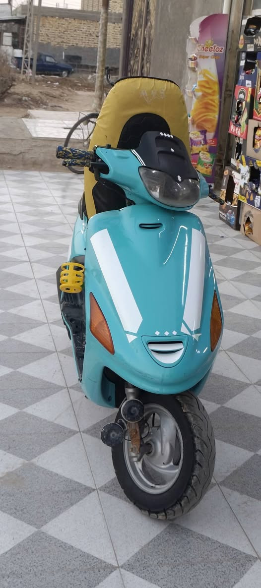 سلام عليكم فراشه جاهزه من كلشي كهربائيات كله شغاله هندر سلف شغال تايرات جدد دراجه خير من الله مكان ديوانيه قضاء المهناويه السعر ٣٥٠
‏‪***********‬‏ رقم صاحب الدراجه
