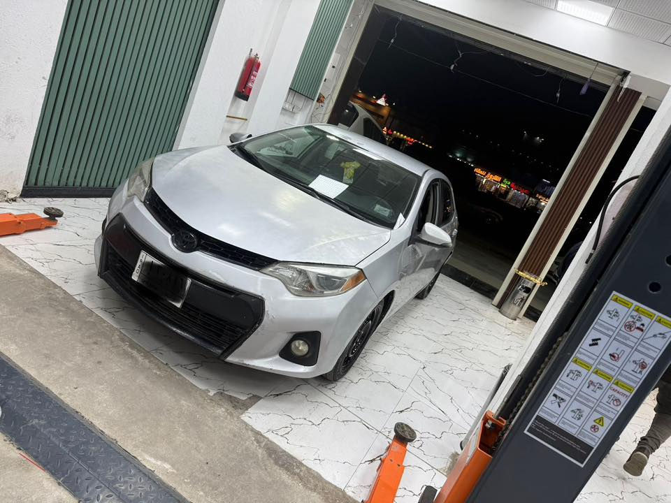 كورلا ١٤ ضررها جدا بسيط محرك ١٨٠٠ تقريبا بيها احزام بدون داخل …رقمها واسط تحويل مشروع وطني ..السعر..٩٨…جاهزه ع الاخر ….***********
مكانها بغداد بسمايه
صور امريكا ناشرهن بالاعلان..
