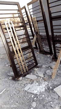 صبغ حديد • ابواب شبابيك • بابل