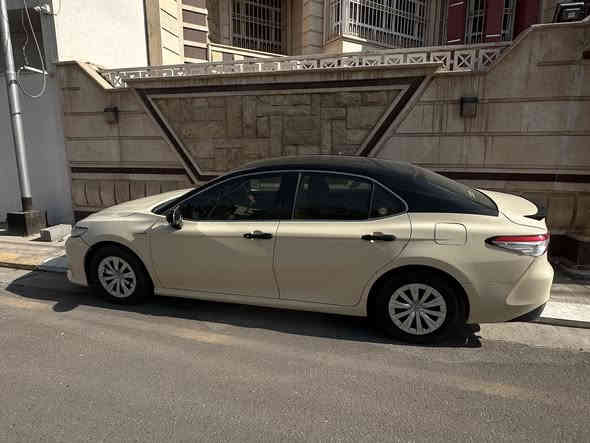 كامري تكسي دبي محدثه 2022
مرقم بغداد 
السعر 11500$
***********
