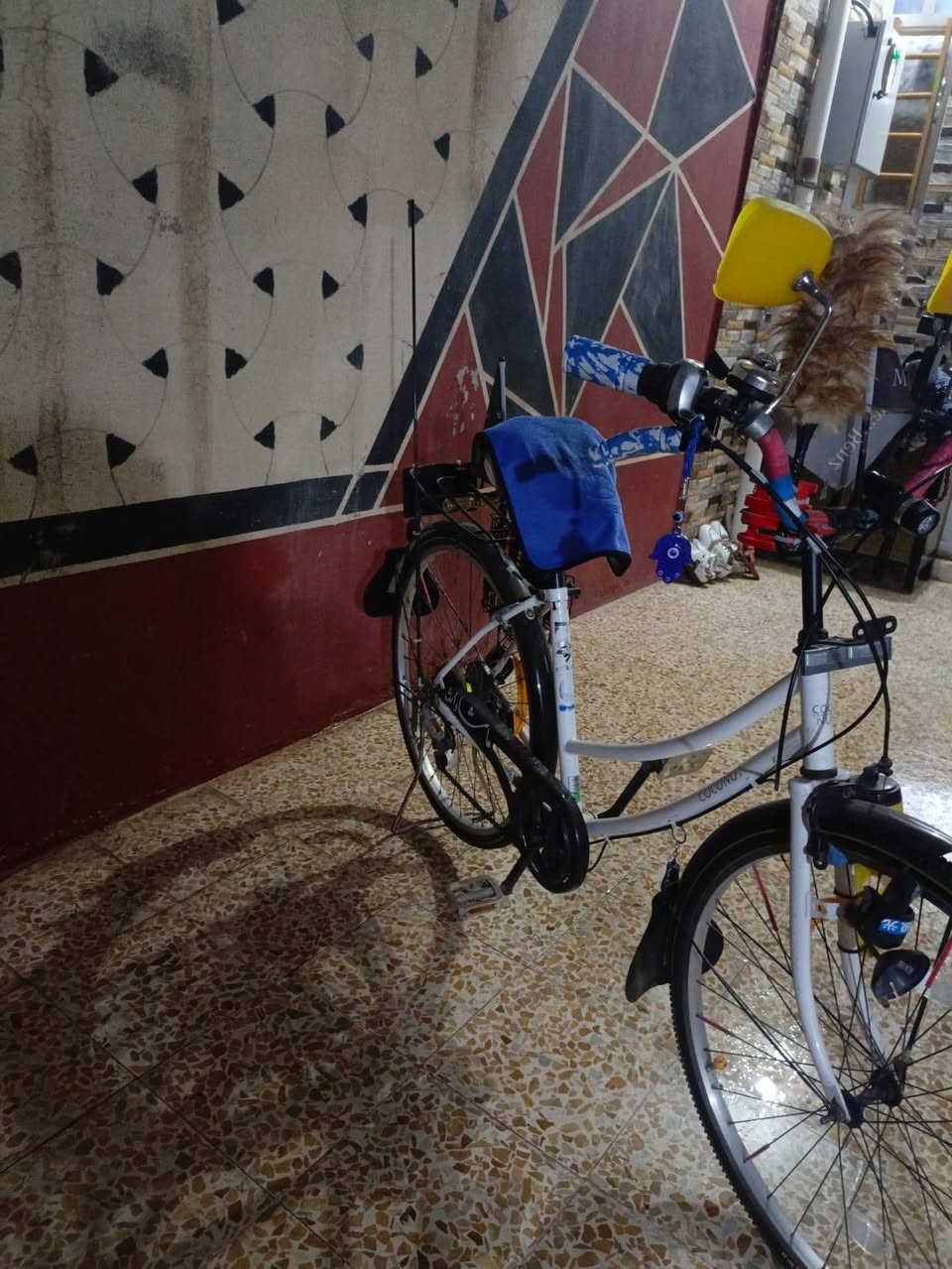 السلام عليكم الباسكل للبيع 125 للستفسار ***********
