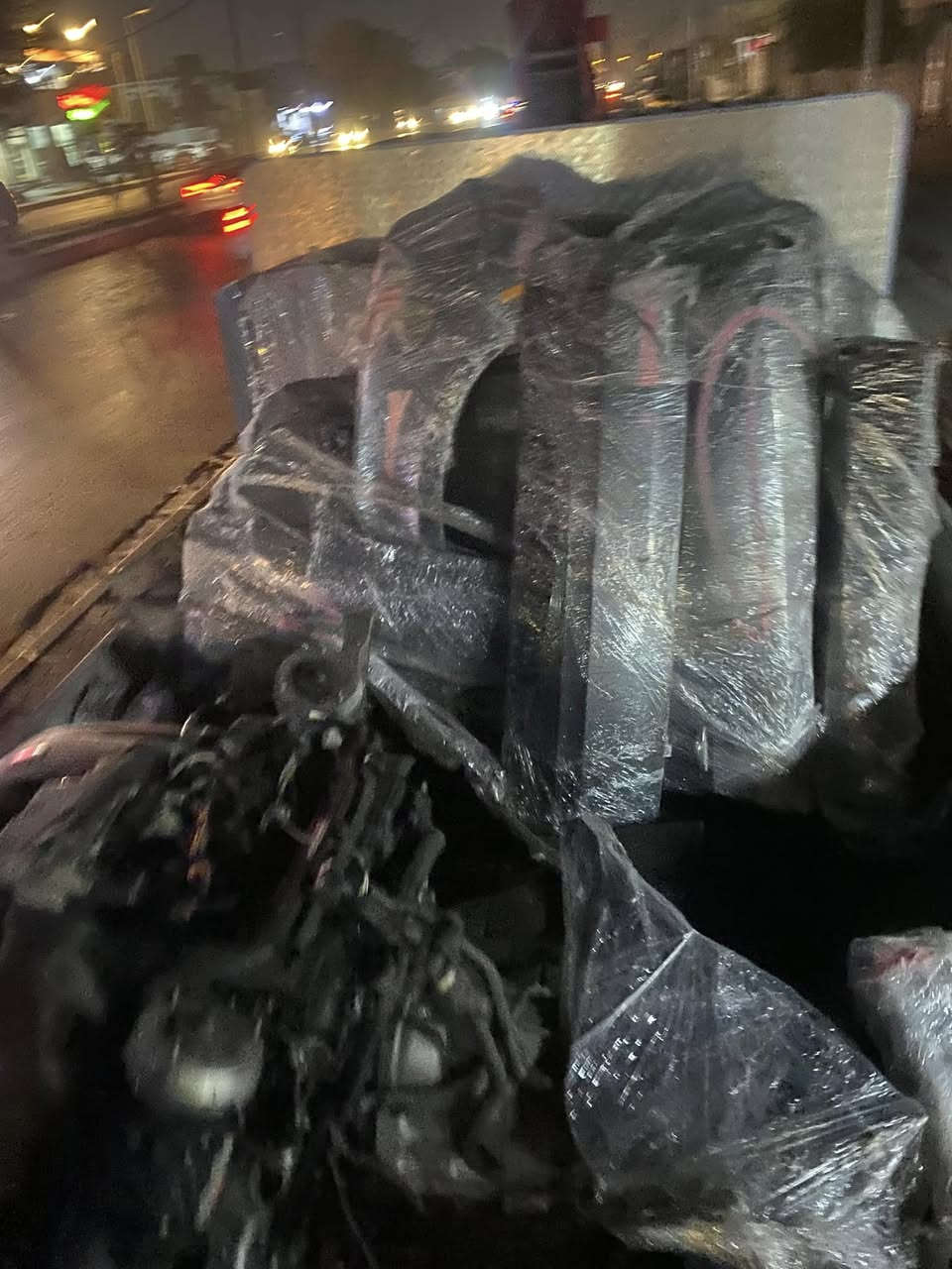 السلام عليكم وصول ادوات x5 E70 كامله شتريد موجود *********** المكان كربلاء
