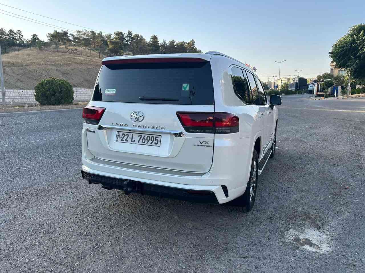 توێتا لاندگروزەر  VX لیمتید
66,000 km ڕۆشتوە 
مۆدێل ٢٠٢٣
تەنها دوو جێگا پیدی ئاڕی هەیە 

زۆر تازەیە لەسەر دەقی شەریکە ماوە 

*********** وەتسئەپ ڤایبەر
