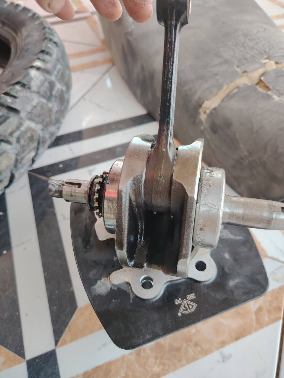 السلام عليكم غراض
لبيع  كرنك. صنيه.. بوشه.. تاير.. كشن..
دشلي. اشاير. هورنات..
شلع 70
 مستعملات مكاني بابل الحمزه الغربي ***********
