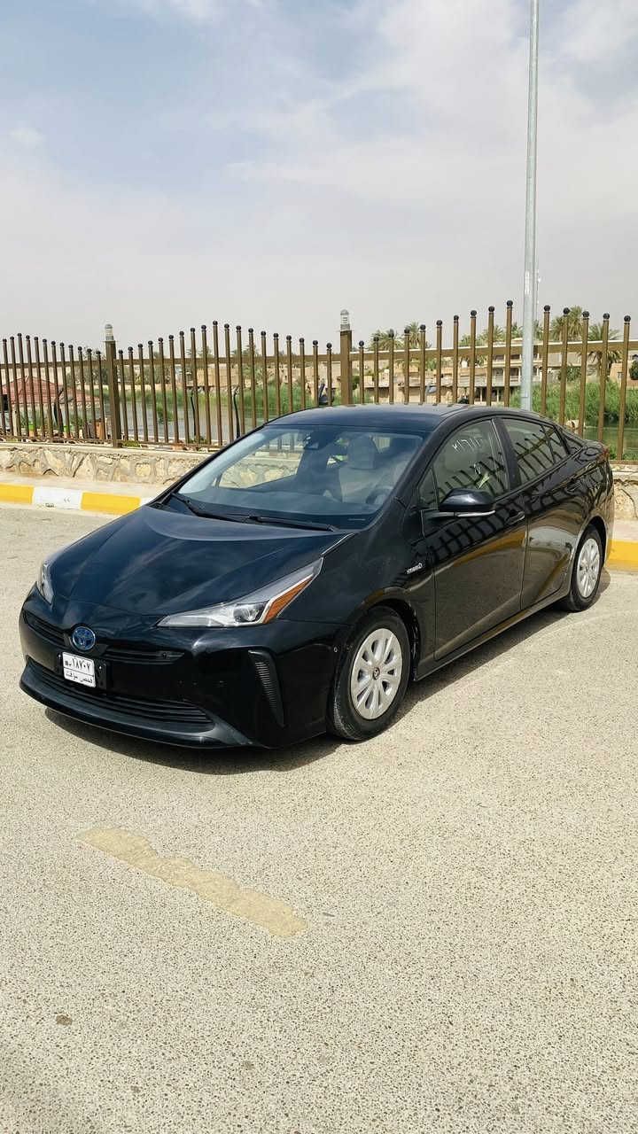 تويوتا بريوس 2022
للبيع تويوتا بريوس هايبرد 2022 لون اسود Le مرقمة بغداد 
داخل جلد سيارة ماشية 55 الف ميل سيارة جديدة 
ضرر راس البنيد وشوي بلباب الخلفي عكس السايق 
السعر 15,000$ وبيها مجال 
للأستفسار 
***********
