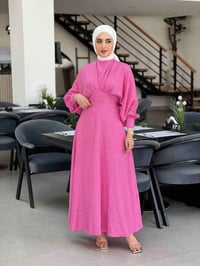 فستان صيفي أنيق • مقاسات ٣٨-٤٨ • قماش كتان قطني