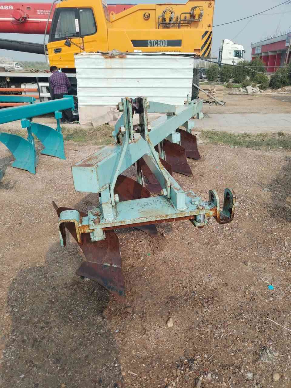 السلام عليكم 
للبيع فدان ناردي خماسي جاهز للعمل العنوان واسط النعمانية 
***********
***********
