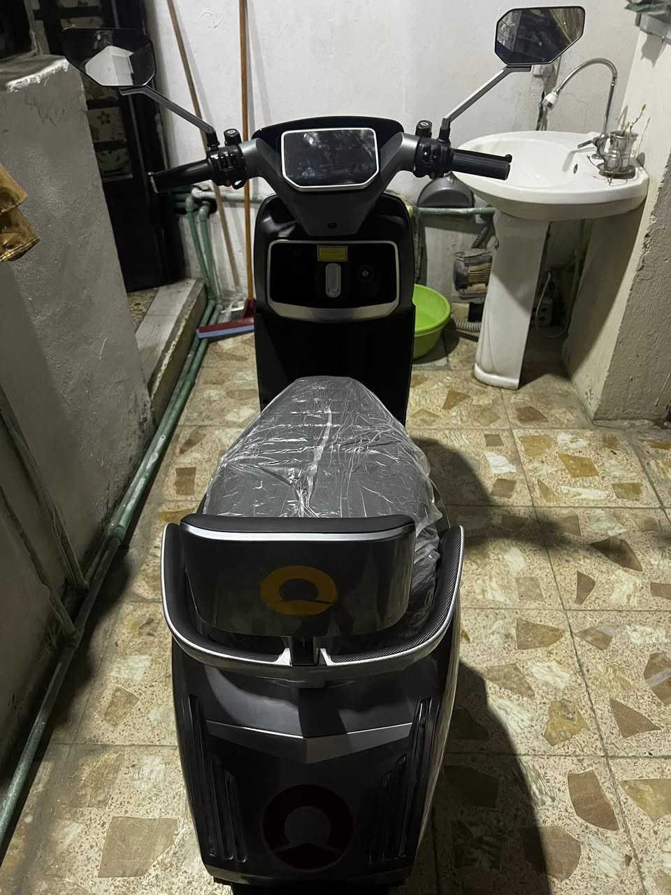 دراجه شحن موديل 2026 فول مواصفات 
تمشي 75 كيلو 
سرعتها 55 حقيقي 
بيها ضمان 3 سنوات 
نضال بريك مانع انزلاق 
الدراجه مفولا السعر مليون و100 وبيها مجال 
سبب البيع جبيره مصارلها سبوع مكان ماعندي


**إذا كنت صاحب هذا الإعلان وتريد حذفه لأي سبب، رجاءا أرسل رسالة إلى الدعم الفني**