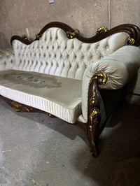 للبيع تخم زان تركي ملكي ١٠مقعد مع طبله وسطيه اخو الجديد ٠٧٧٢٦١٠٠٨٤١