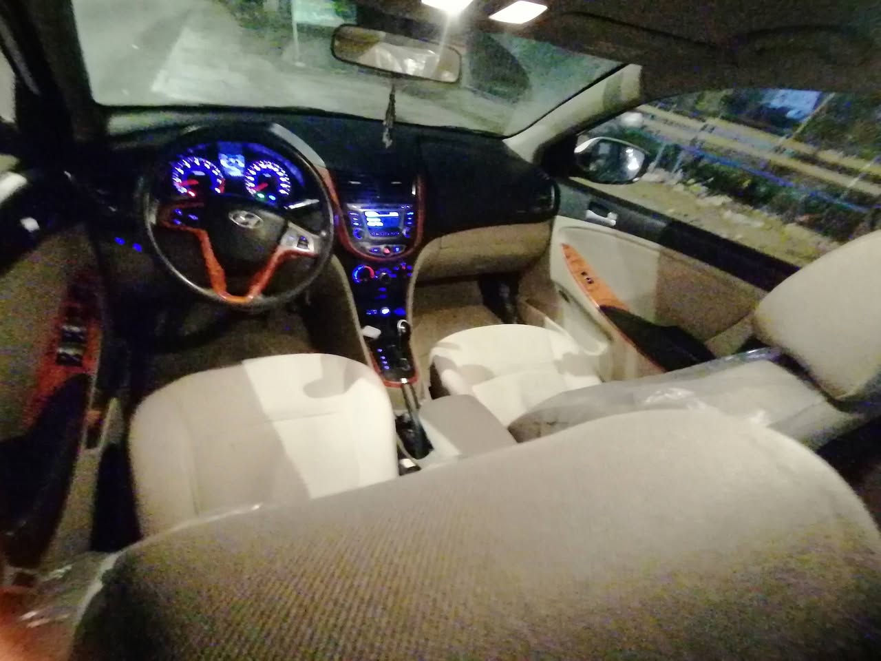 سلام عليكم اخوان السعر 98اكسنت مديل 2017
مكينه وكير عالشرط مكينه ككير ابو القطرى ١٦٠٠
رقم دولي بسمي سنويه 2030 مداور شوكت متريد
مكفوله منل كلبه والضربه شواصي السياره جاهزه
ماشيه 128 الف كلش مامتعوبه اني مكلف بالنشر
***********
