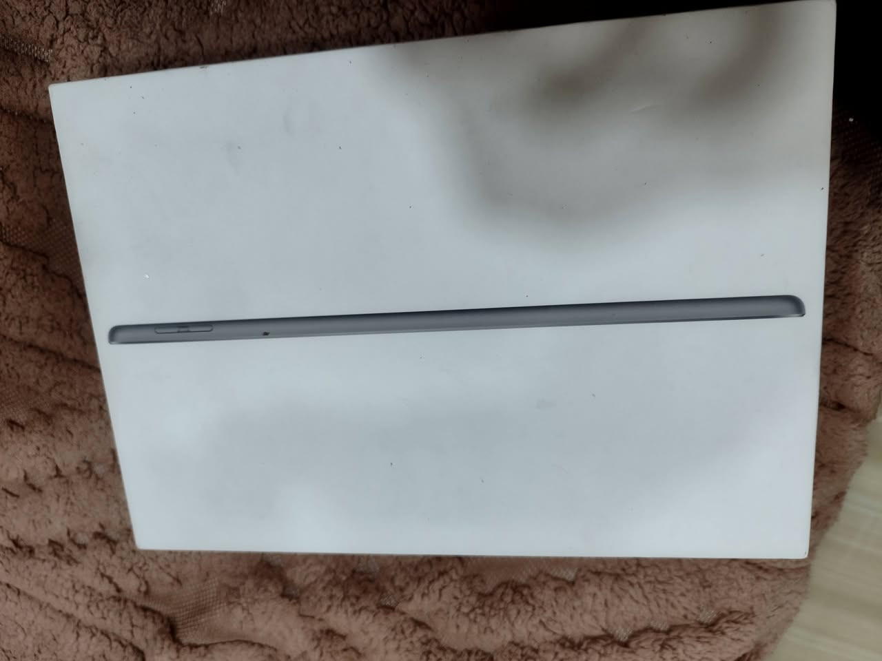 ايباد 9ذاكرته 64 فقط مبدل بي كلاس الخارجي وبي صدعه بل شاصي فوك قليله كلش جهاز يخبل لا بي لاك ولا يحمه البطاريه مالته تكفيك 6 ساعات متواصله ما يصرف شحن بل بوبجي ولا بي لاك بيع او مراوس بجهاز حسب القناعه. وياه مروحه فريزر مال العاب رايده 230 وبي مجال للشراي مكاني حيانيه دور الشرطه متواجد خاص


**إذا كنت صاحب هذا الإعلان وتريد حذفه لأي سبب، رجاءا أرسل رسالة إلى الدعم الفني**