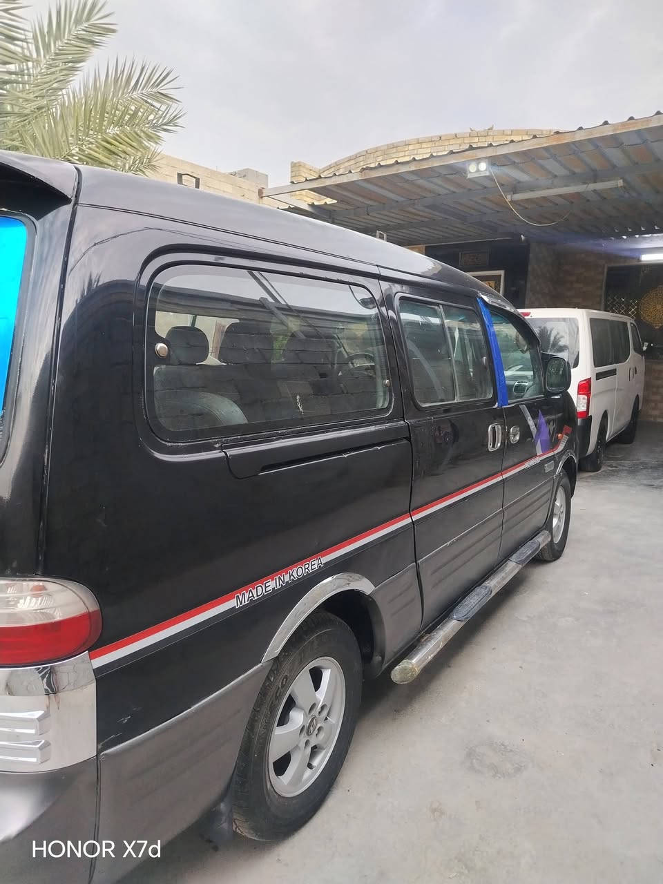 السلام عليكم ستاركس موديل 2007 سيارة مسكر مكفوله كفاله عامه مكينة وكير واكسن جدد ومكفولات تخم تايرات جديد تبريد شغال صدر امامي وخلفي كله جديد رقم مكاني بغداد رقم تلفون ***********
