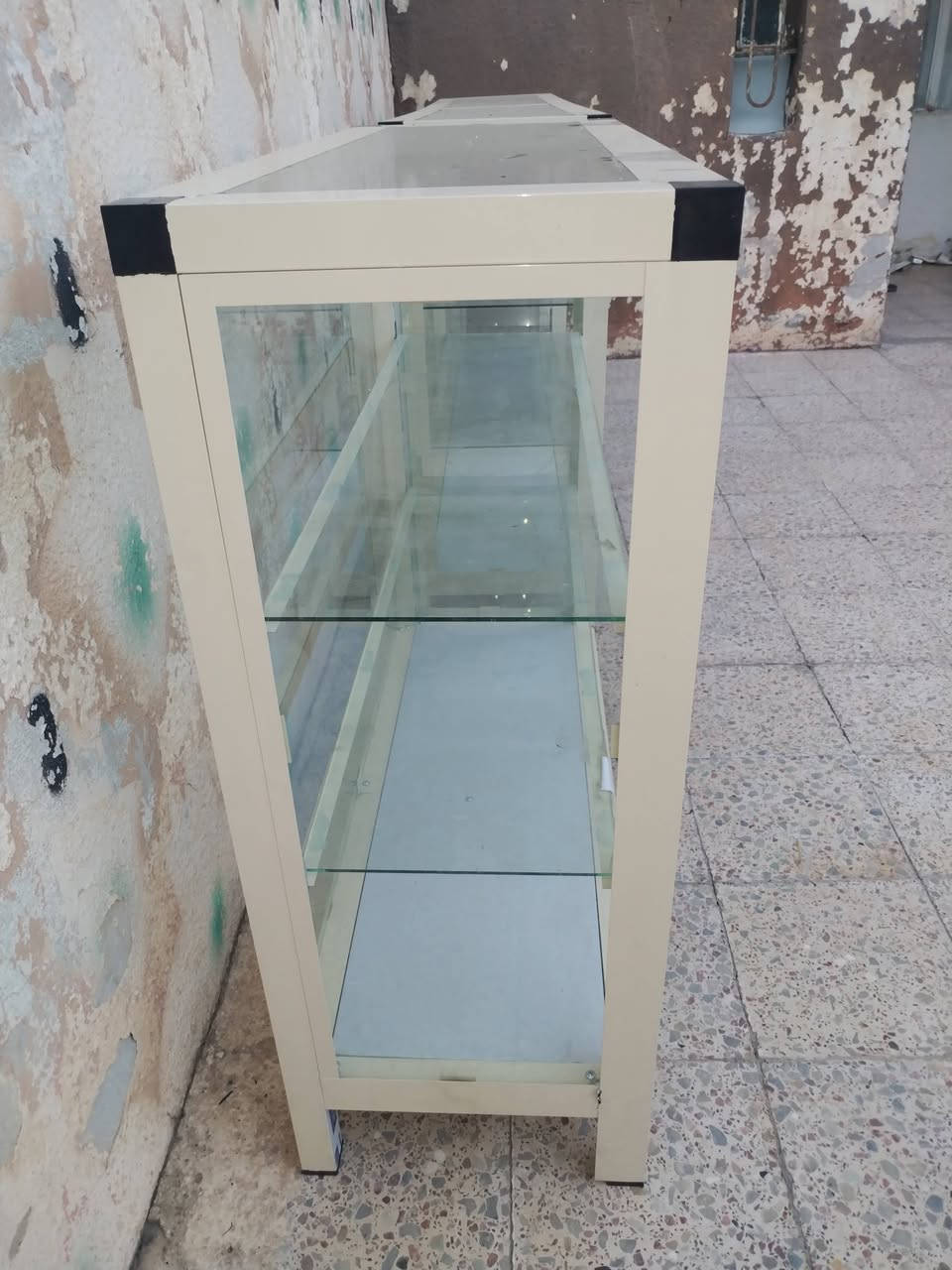 ميوزه عرض للبيع الاتصال. ***********
